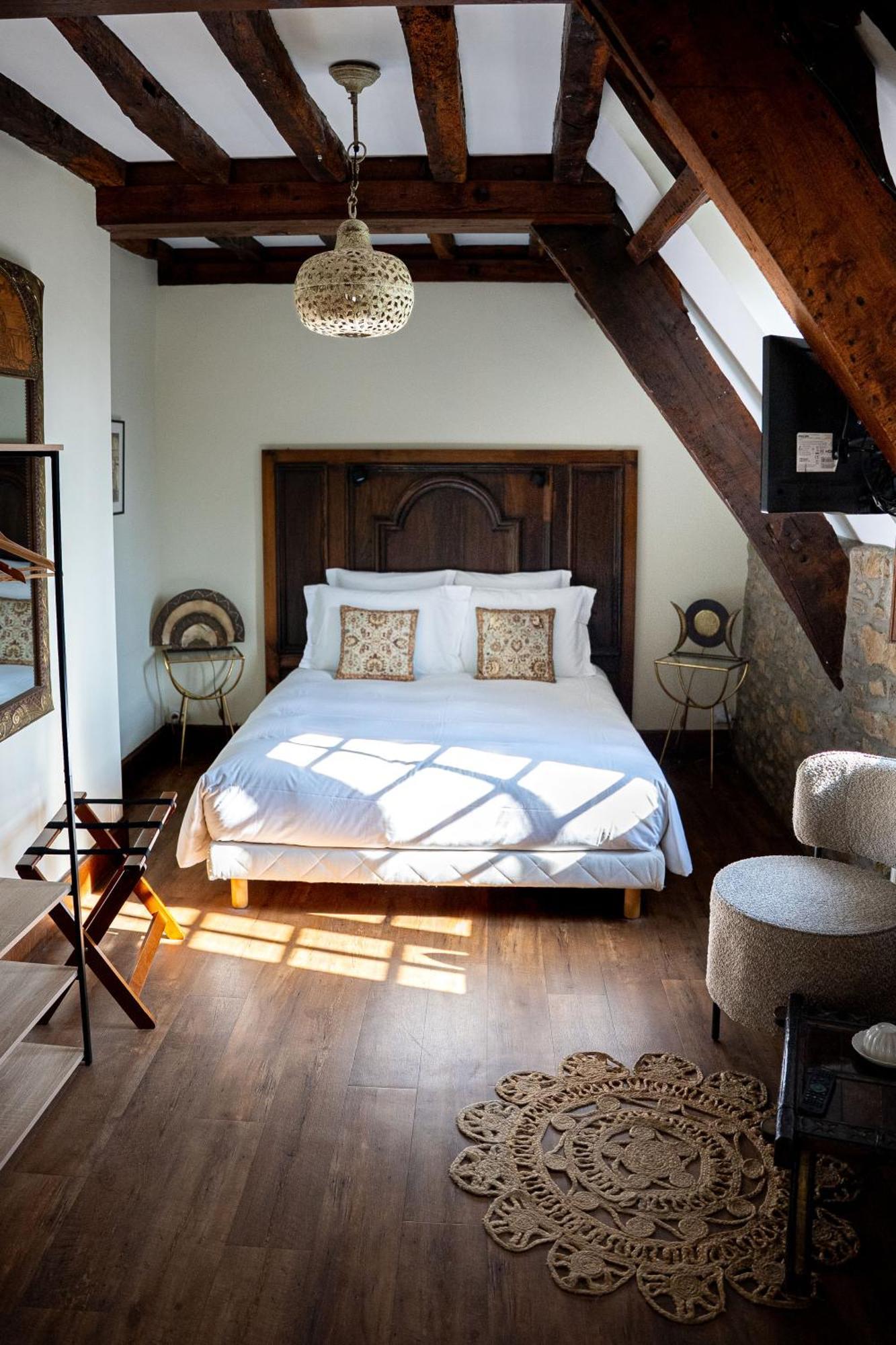 La Meffrais 1741 Bed & Breakfast Dinan Room photo